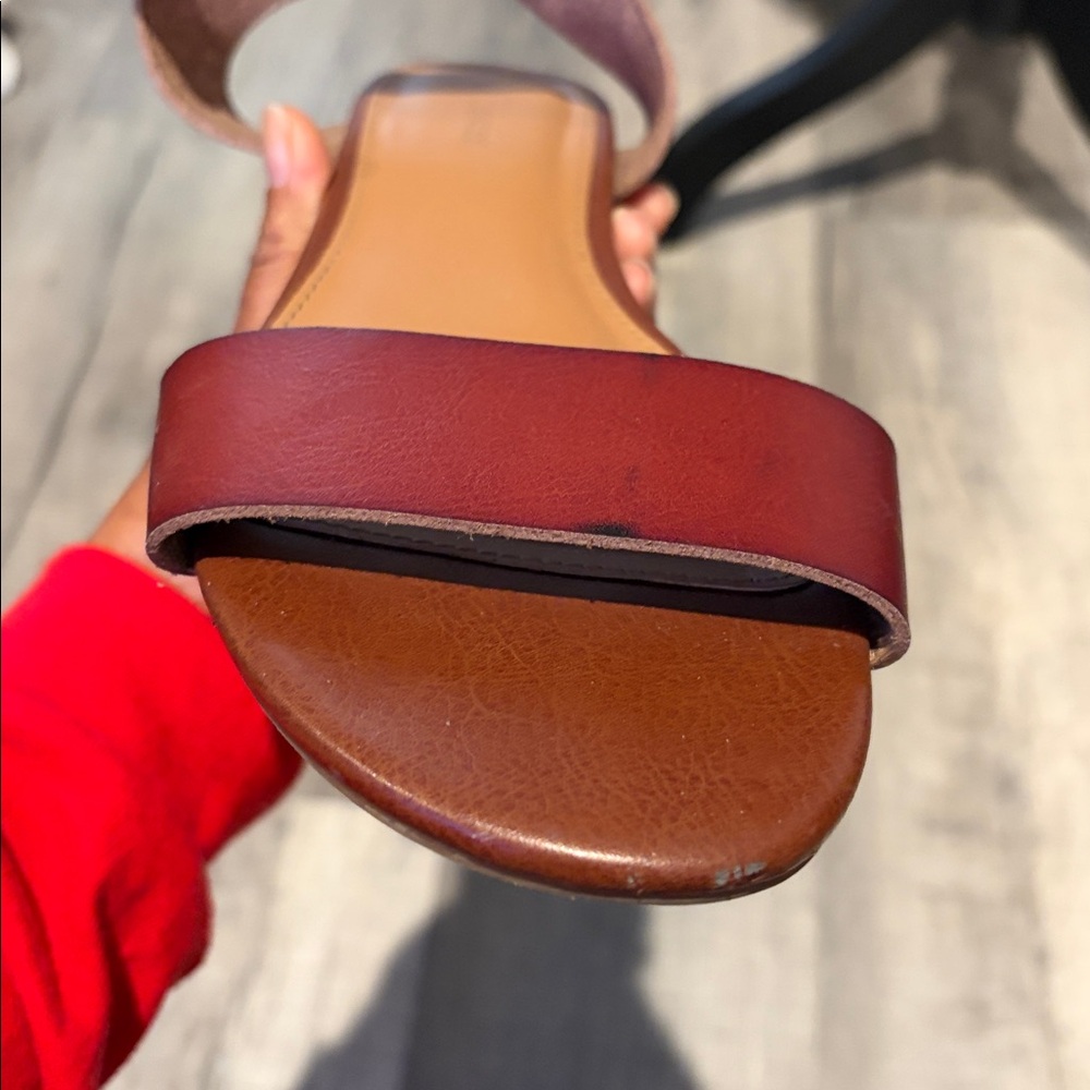 Women's Express Ankle-Strap Leather Flat Sandals - Picture 5 of 7